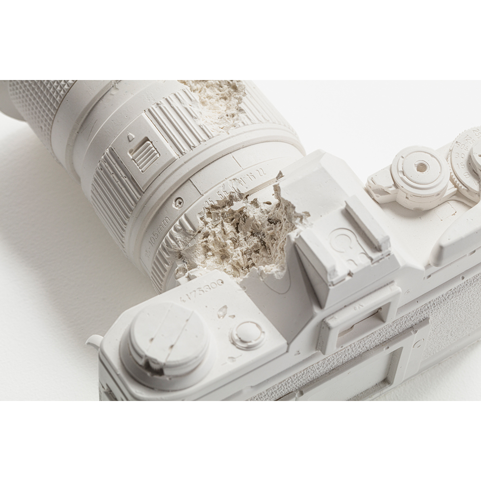 <a href="https://www.ueshima-collection.com/artist-list/7" style="color:inherit">DANIEL ARSHAM</a>:Future Relic 02 (35mm Camera)