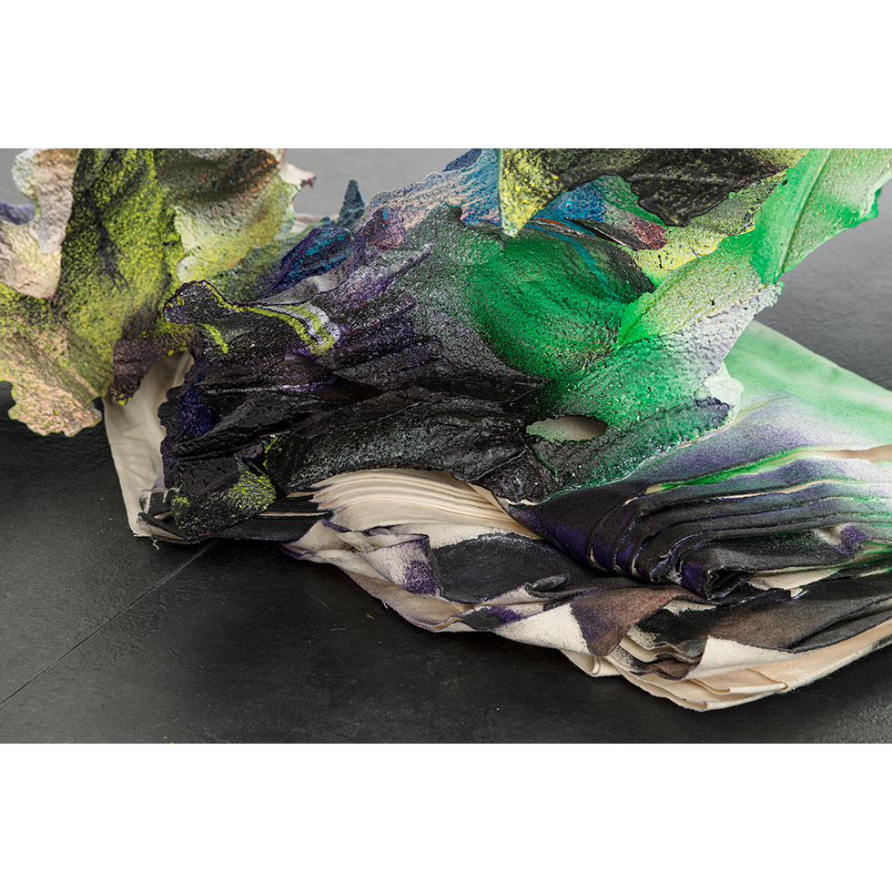 <a href="https://www.ueshima-collection.com/artist-list/96" style="color:inherit">KATHARINA GROSSE</a>:o.T.
