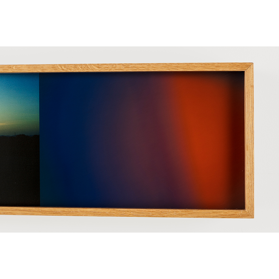 <a href="https://www.ueshima-collection.com/artist-list/159" style="color:inherit">LESLIE HEWITT</a>:Daylight / Daylong 006