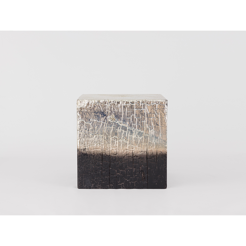 <a href="https://www.ueshima-collection.com/artist-list/91" style="color:inherit">ミヤ・アンドウ</a> / <a href="https://www.ueshima-collection.com/artist-list/91" style="color:inherit">MIYA ANDO</a>:Shou Sugi Ban Silver Redwood 12.3