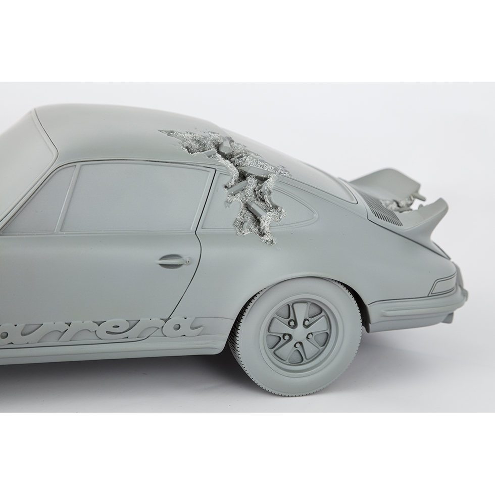 <a href="https://www.ueshima-collection.com/artist-list/7" style="color:inherit">DANIEL ARSHAM</a>:Eroded Carrera RS