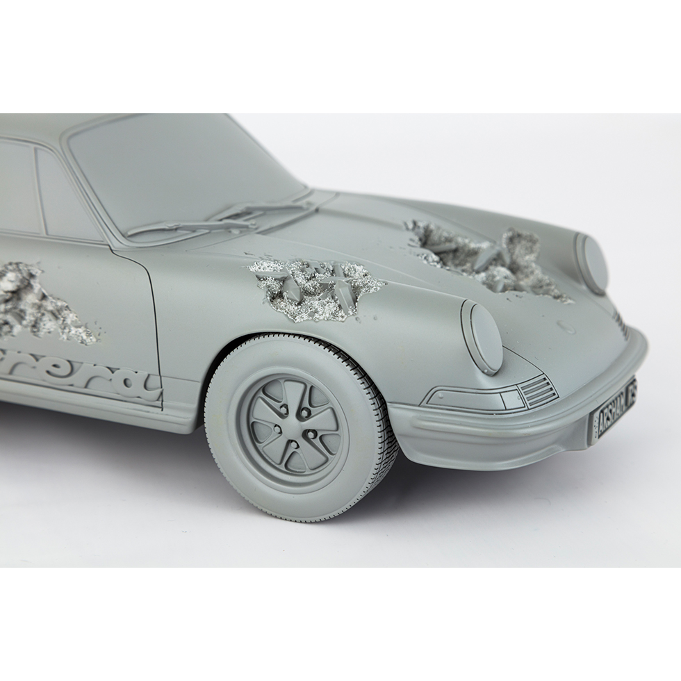<a href="https://www.ueshima-collection.com/artist-list/7" style="color:inherit">DANIEL ARSHAM</a>:Eroded Carrera RS