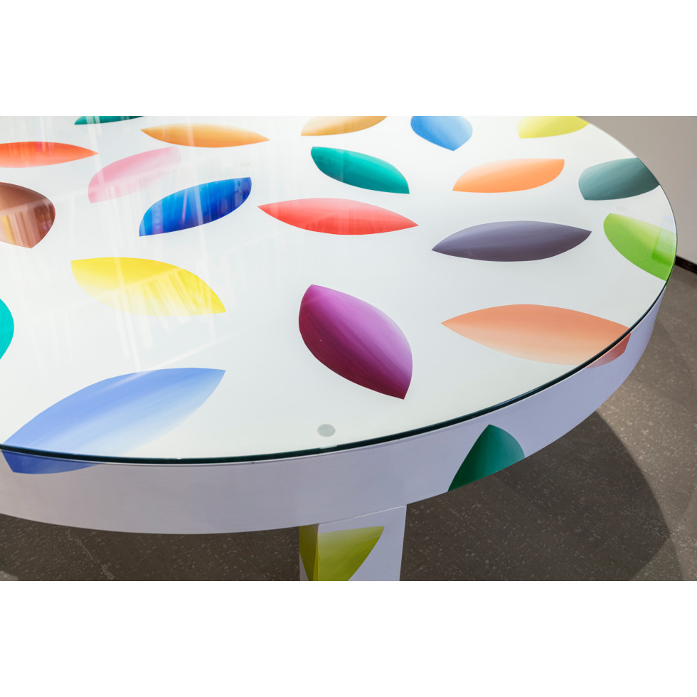 <a href="https://www.ueshima-collection.com/artist-list/230" style="color:inherit">NICOLAS PARTY</a>:Almond Pattern Table
