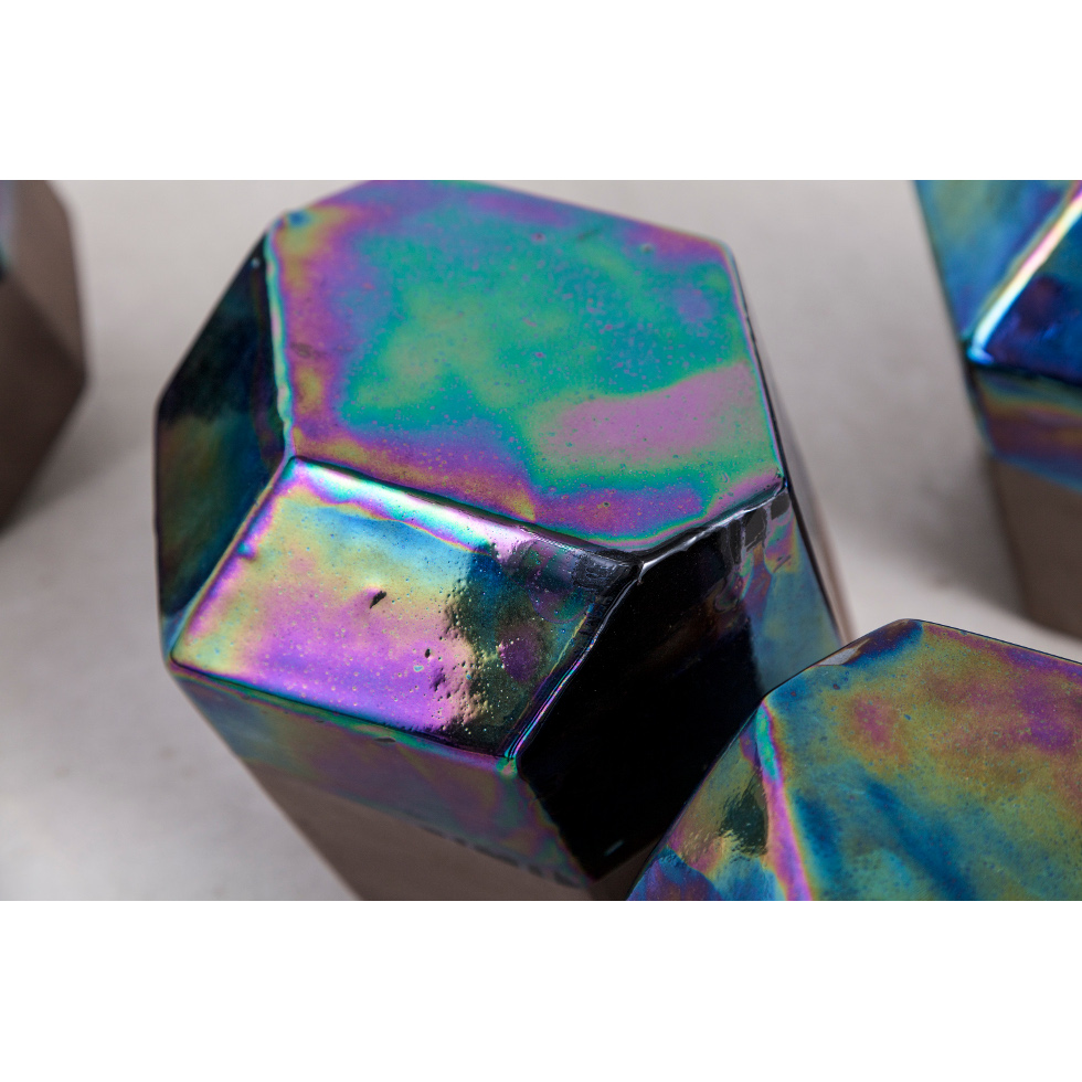<a href="https://www.ueshima-collection.com/en/artist-list/11" style="color:inherit">OLAFUR ELIASSON</a>:Black Quasi Bricks