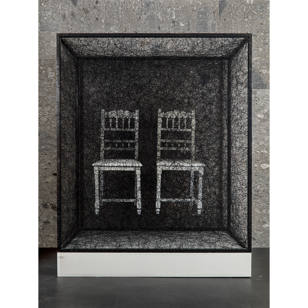 <a href="https://www.ueshima-collection.com/artist-list/90" style="color:inherit">塩田千春</a> / <a href="https://www.ueshima-collection.com/artist-list/90" style="color:inherit">CHIHARU SHIOTA</a>:State of Being (Two Chairs)