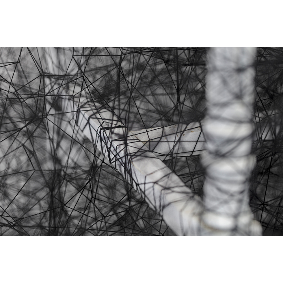 <a href="https://www.ueshima-collection.com/artist-list/90" style="color:inherit">塩田千春</a> / <a href="https://www.ueshima-collection.com/artist-list/90" style="color:inherit">CHIHARU SHIOTA</a>:State of Being (Two Chairs)