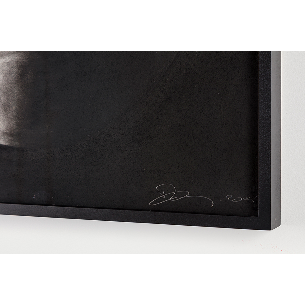 <a href="https://www.ueshima-collection.com/artist-list/151" style="color:inherit">ROBERT LONGO</a>:untitled (small Venus)