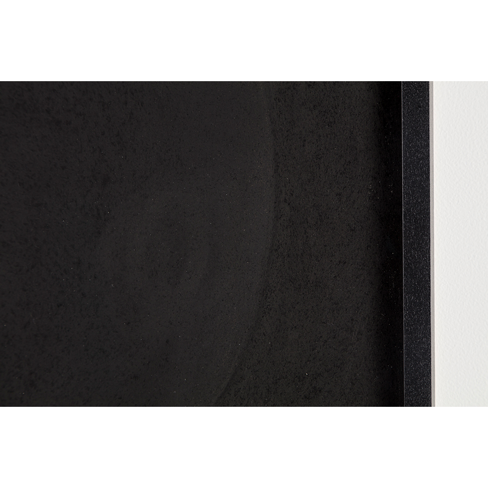 <a href="https://www.ueshima-collection.com/artist-list/151" style="color:inherit">ROBERT LONGO</a>:untitled (small Venus)