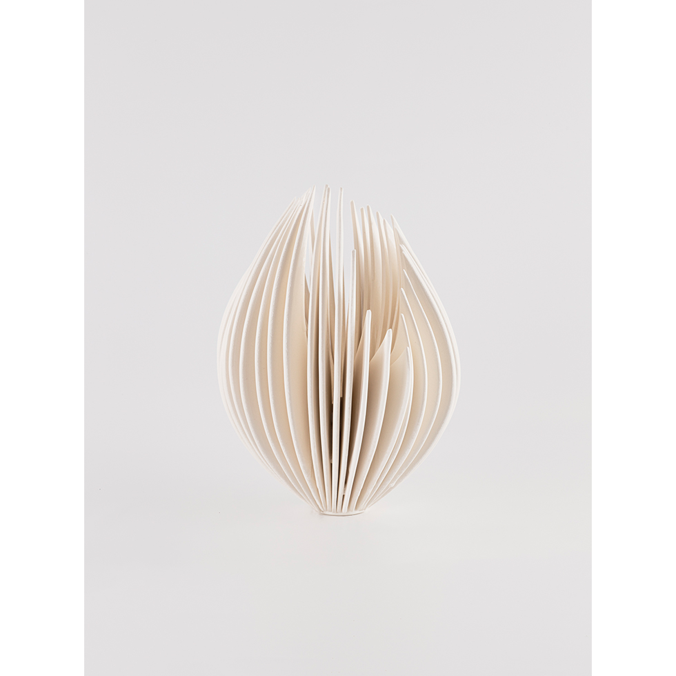 <a href="https://www.ueshima-collection.com/en/artist-list/254" style="color:inherit">YUKI NARA</a>:Bone Flower