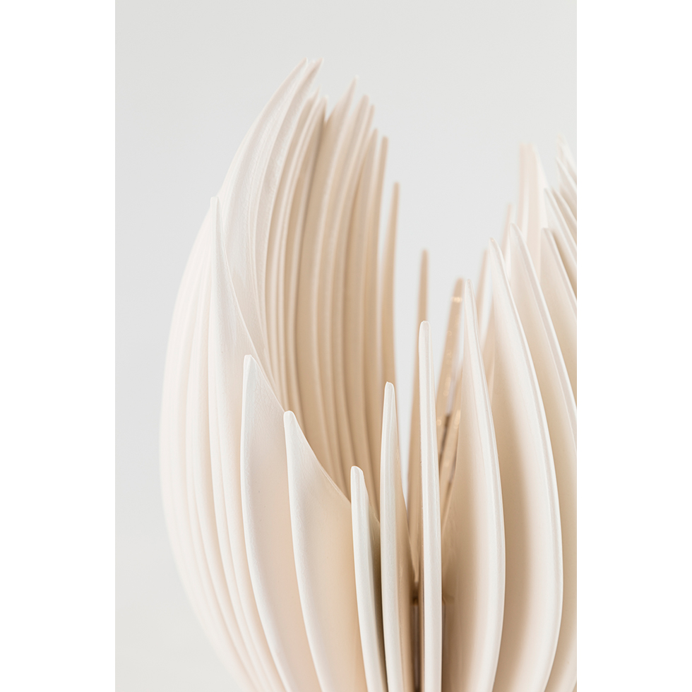 <a href="https://www.ueshima-collection.com/en/artist-list/254" style="color:inherit">YUKI NARA</a>:Bone Flower
