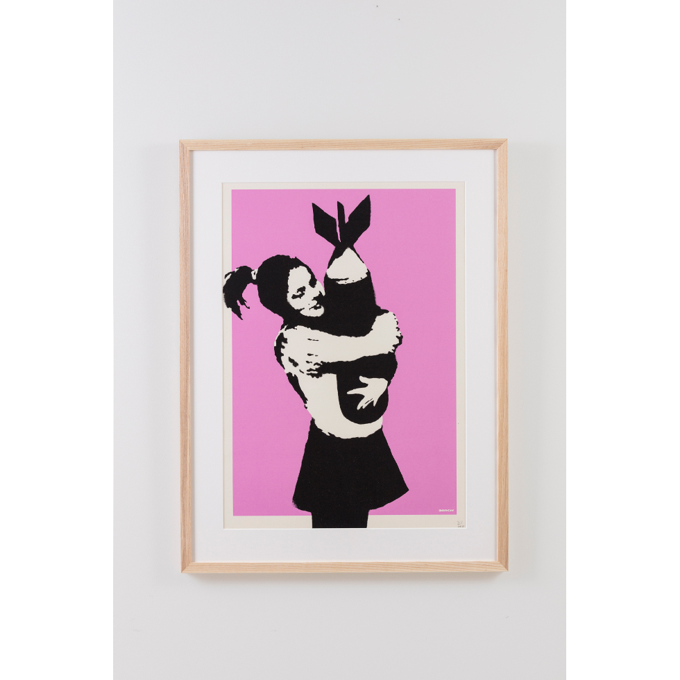 <a href="https://www.ueshima-collection.com/artist-list/3" style="color:inherit">BANKSY</a>:Bomb Love
