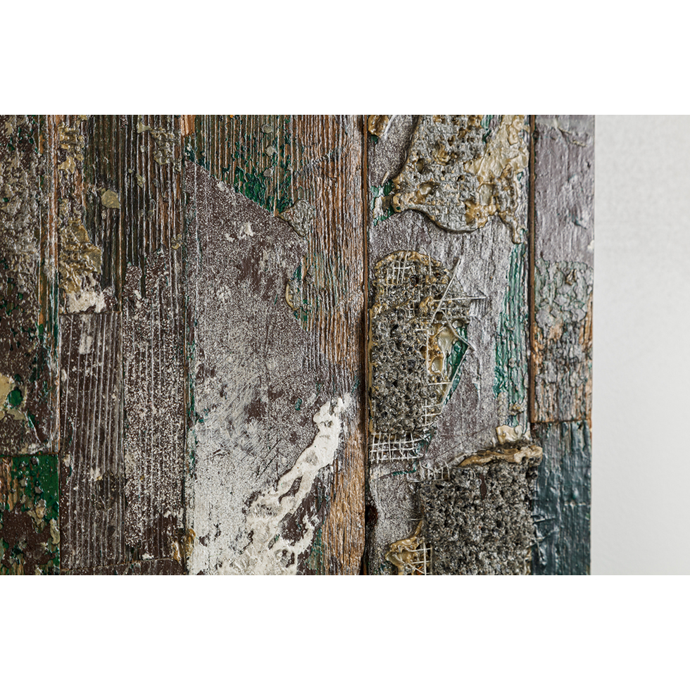 <a href="https://www.ueshima-collection.com/artist-list/130" style="color:inherit">THEASTER GATES</a>:Walking on Afroturf