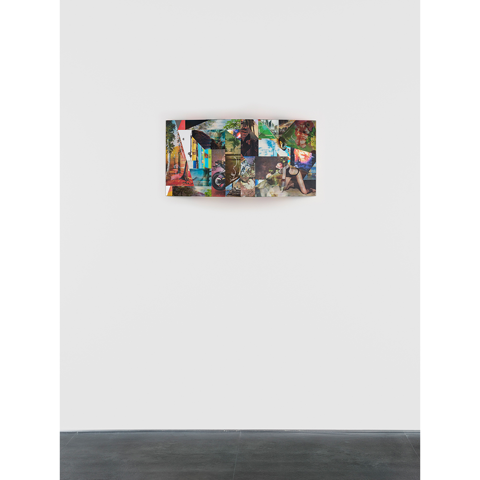 <a href="https://www.ueshima-collection.com/artist-list/162" style="color:inherit">金氏徹平</a> / <a href="https://www.ueshima-collection.com/artist-list/162" style="color:inherit">TEPPEI KANEUJI</a>:Ghost in the Liquid Room(lenticular)#11