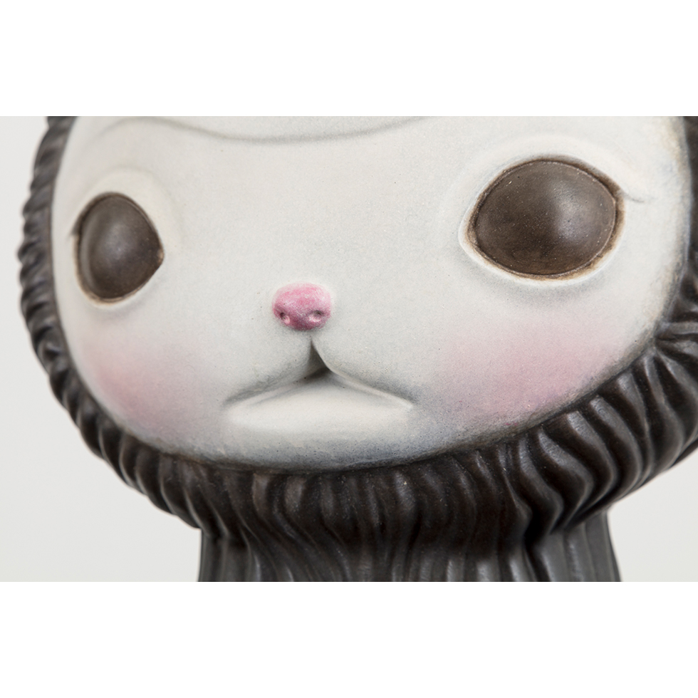 <a href="https://www.ueshima-collection.com/artist-list/88" style="color:inherit">MARK RYDEN</a>:Yakalina (Bistre)