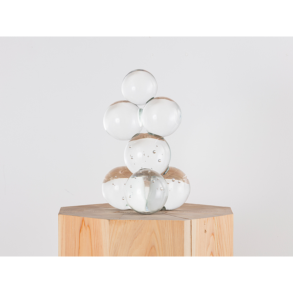 <a href="https://www.ueshima-collection.com/artist-list/288" style="color:inherit">三嶋りつ惠</a> / <a href="https://www.ueshima-collection.com/artist-list/288" style="color:inherit">RITSUE MISHIMA</a>:VENERE