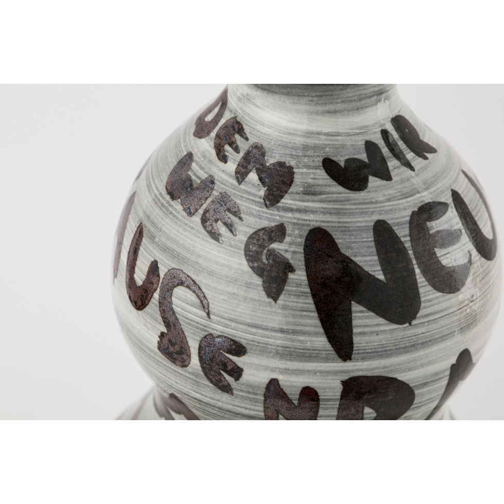 <a href="https://www.ueshima-collection.com/artist-list/312" style="color:inherit">奈良美智</a> / <a href="https://www.ueshima-collection.com/artist-list/312" style="color:inherit">YOSHITOMO NARA</a>:No Nukes