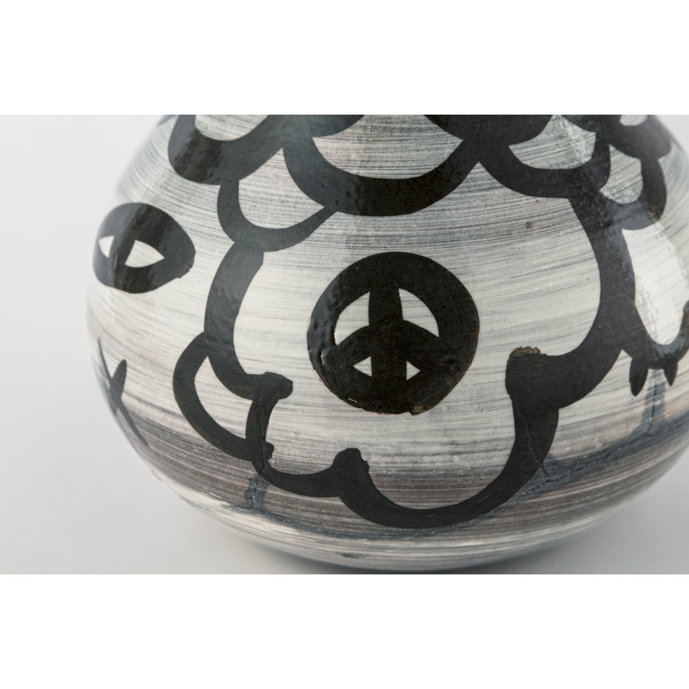 <a href="https://www.ueshima-collection.com/artist-list/312" style="color:inherit">奈良美智</a> / <a href="https://www.ueshima-collection.com/artist-list/312" style="color:inherit">YOSHITOMO NARA</a>:No Nukes