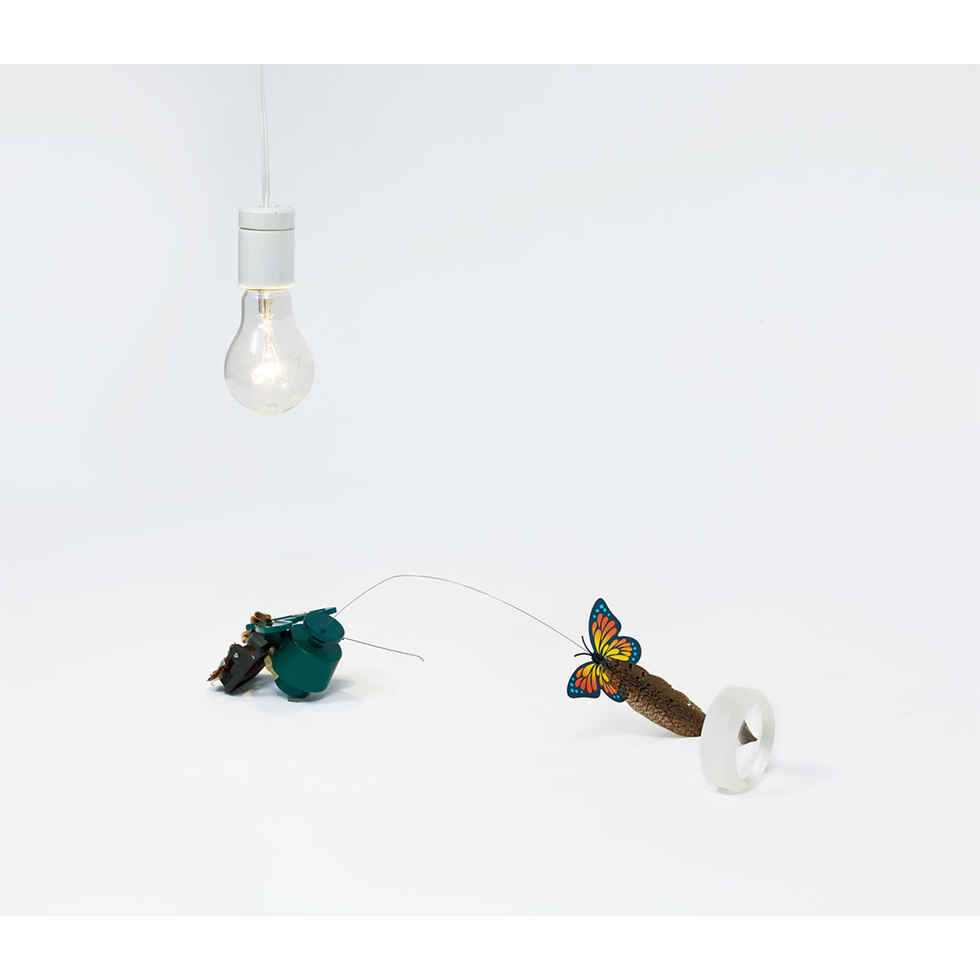 <a href="https://www.ueshima-collection.com/artist-list/314" style="color:inherit">毛利悠子</a> / <a href="https://www.ueshima-collection.com/artist-list/314" style="color:inherit">YUKO MOHRI</a>:variation #1